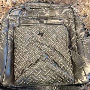 Lug Quilted Backpack - Metallic Silver